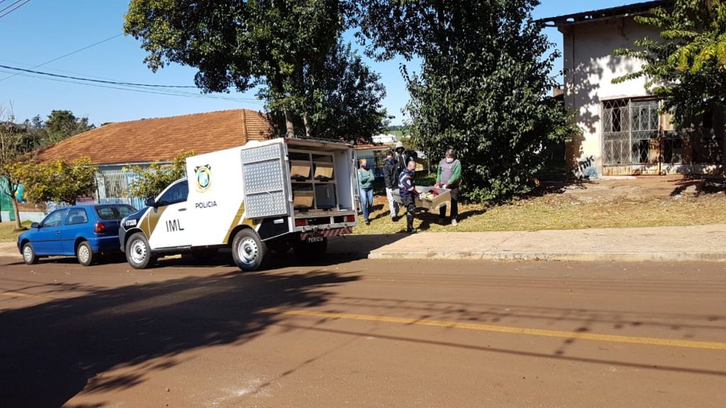IML recolhe corpo de homem encontrado morto no Bairro Presidente