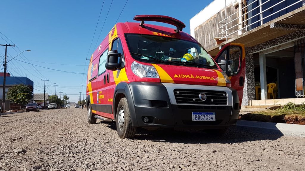 Homem fere a perna com serra circular no Bairro Cascavel Velho