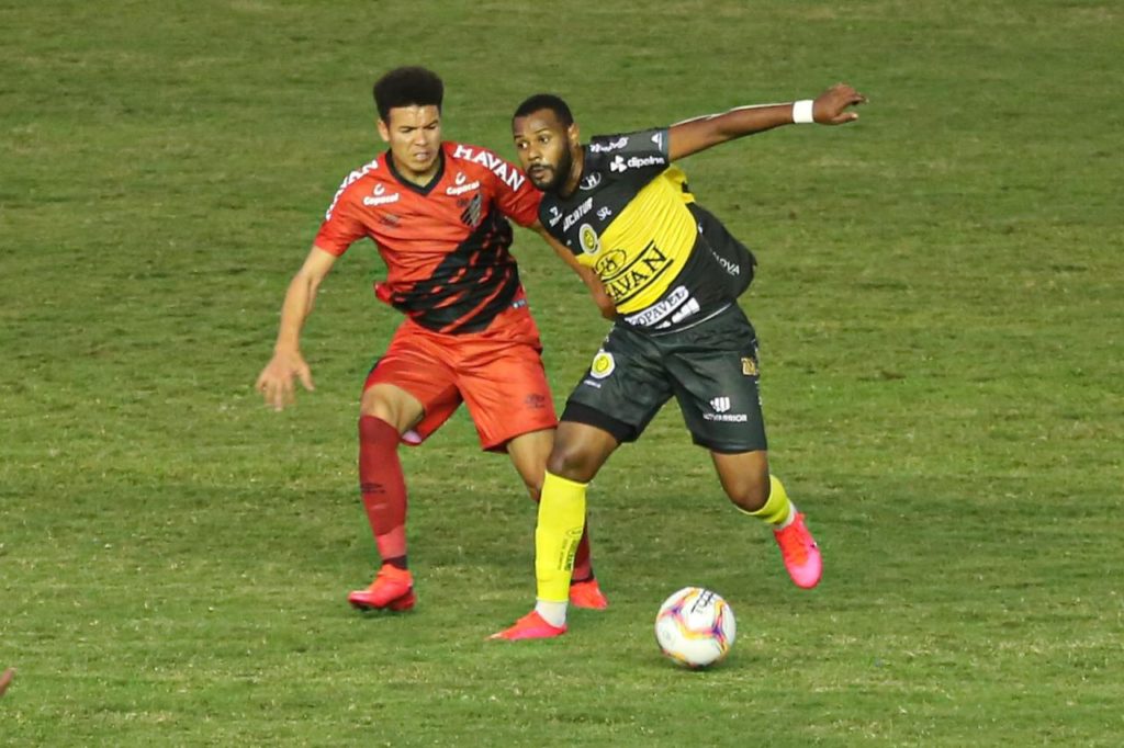 FC Cascavel cai diante do Athletico e se despede do Estadual com bela campanha