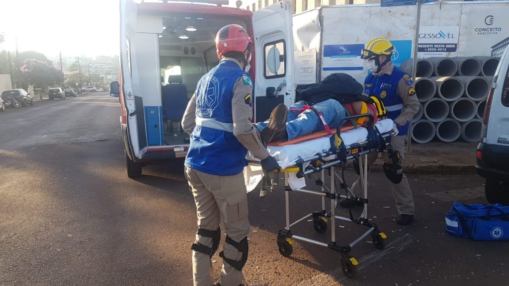 Homem fica ferido em colisão no Bairro Neva