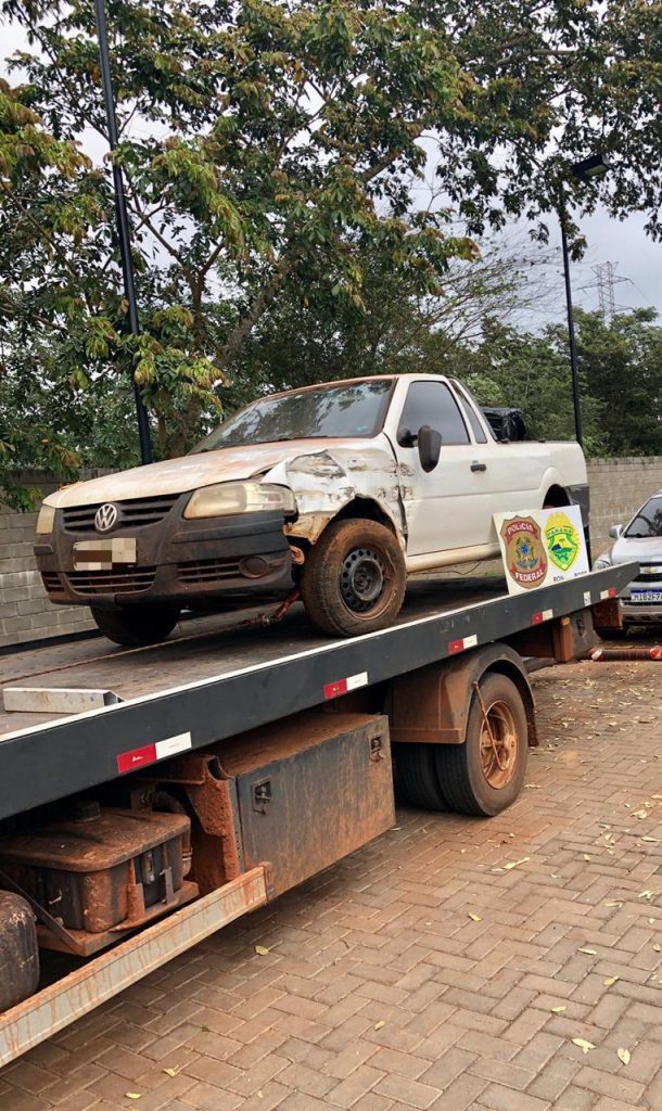 Veículos são apreendidos com 10 mil maços de cigarros em Terra Roxa