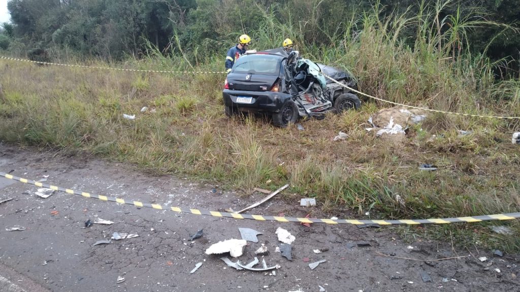Jovem de 23 anos morre em grave acidente contra ônibus em Curitiba