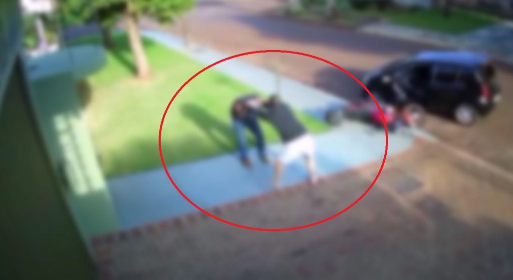 Câmera registra batida e confusão no Bairro Country