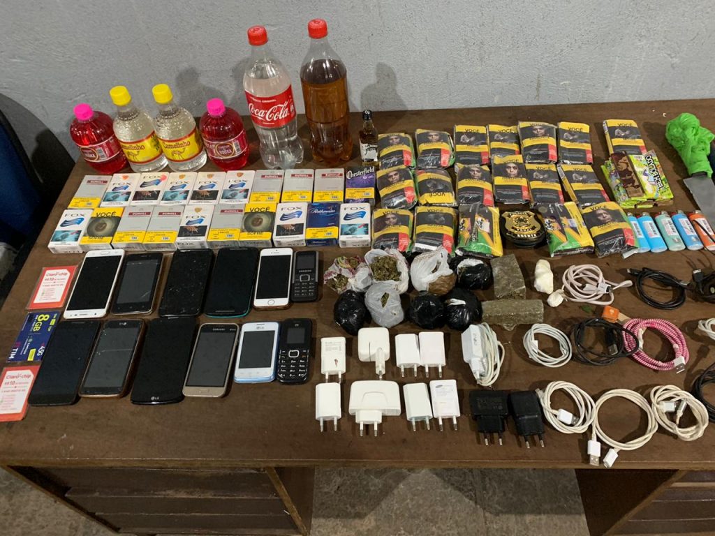 Baleado tentando arremessar celulares na cadeia de Cascavel tem várias passagens, segundo Depen