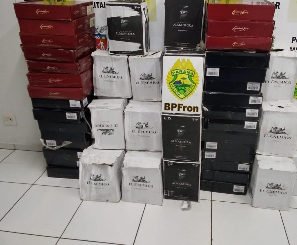Veículo carregado com 300 garrafas de vinho é apreendido pelo BPFron em Ampére