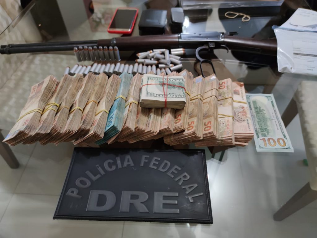 Tráfico internacional de drogas: mais de R$ 90 mil são apreendidos em Foz