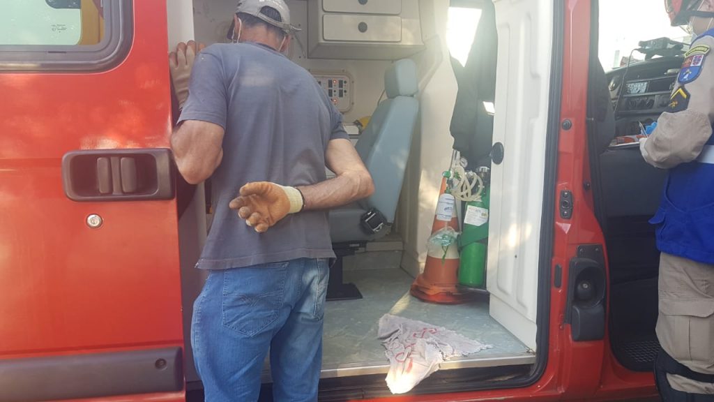 Trabalhador sofre queda de plano elevado no Bairro Neva