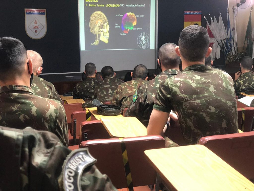 Policiais Civis ministram curso de atendimento pré-hospitalar de combate para o Exército Brasileiro