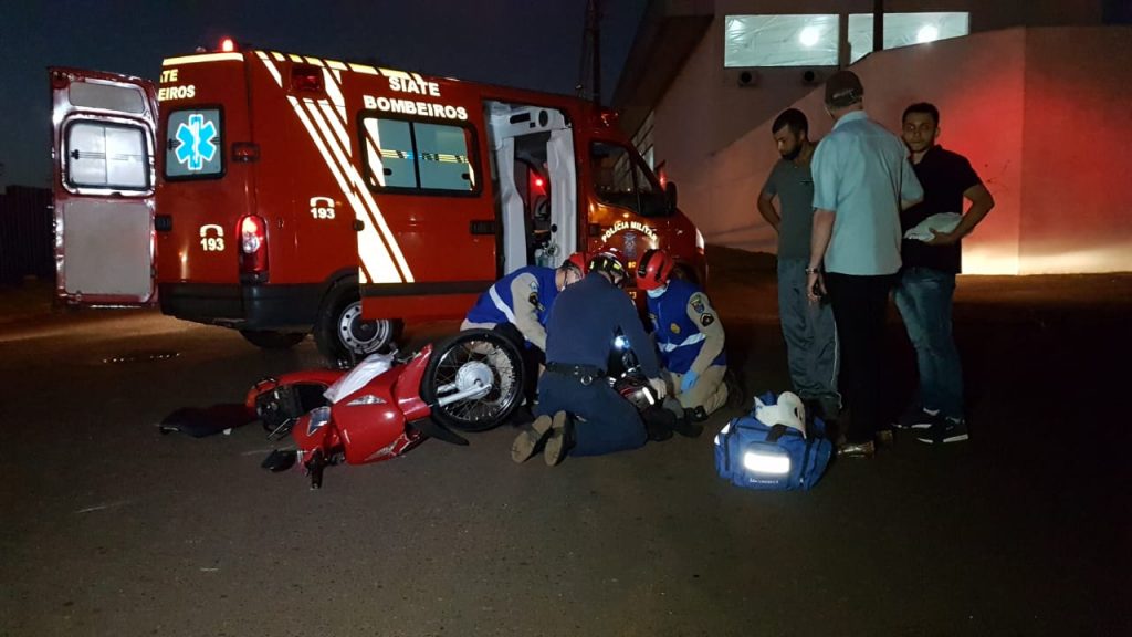 Mulher de 29 anos fica ferida em colisão no Bairro Pacaembu