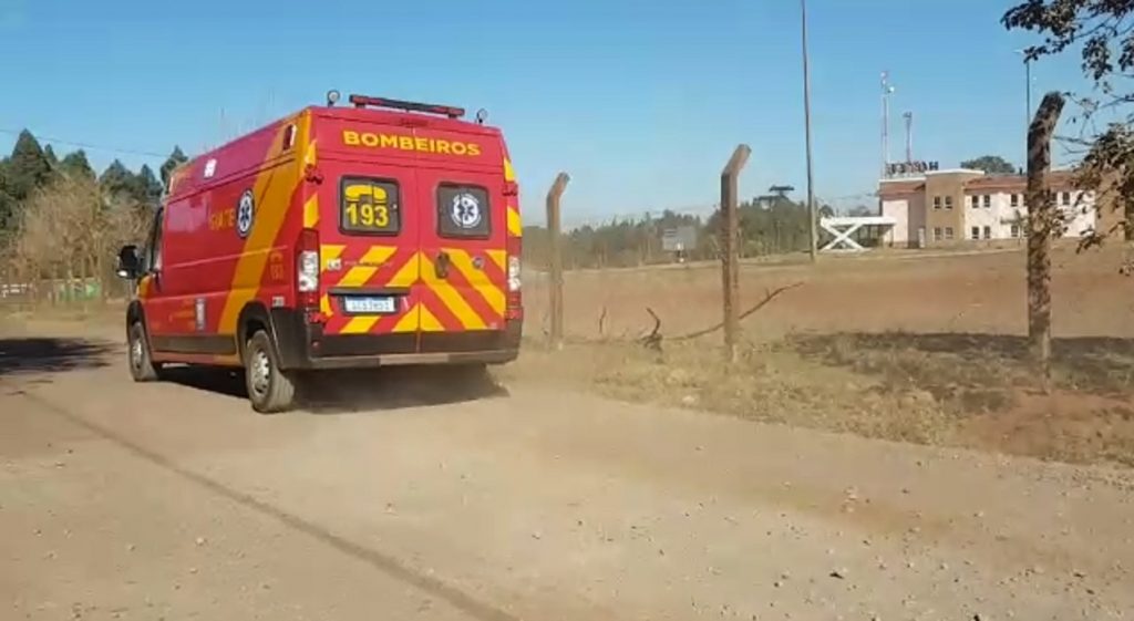 Homem é atingido por objeto e morre em área rural às margens da BR-277 Homem é atingido por objeto e morre em área rural às margens da BR-277