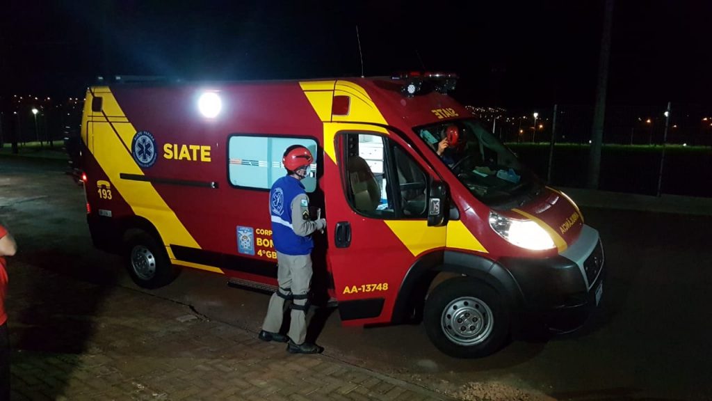Vítima de atropelamento é socorrida no Bairro Floresta