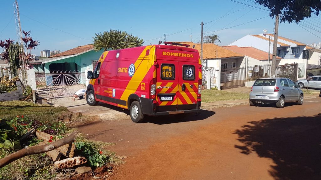 Menina de oito anos é socorrida pelo Siate no Bairro Canadá Menina de oito anos é socorrida pelo Siate no Bairro Canadá