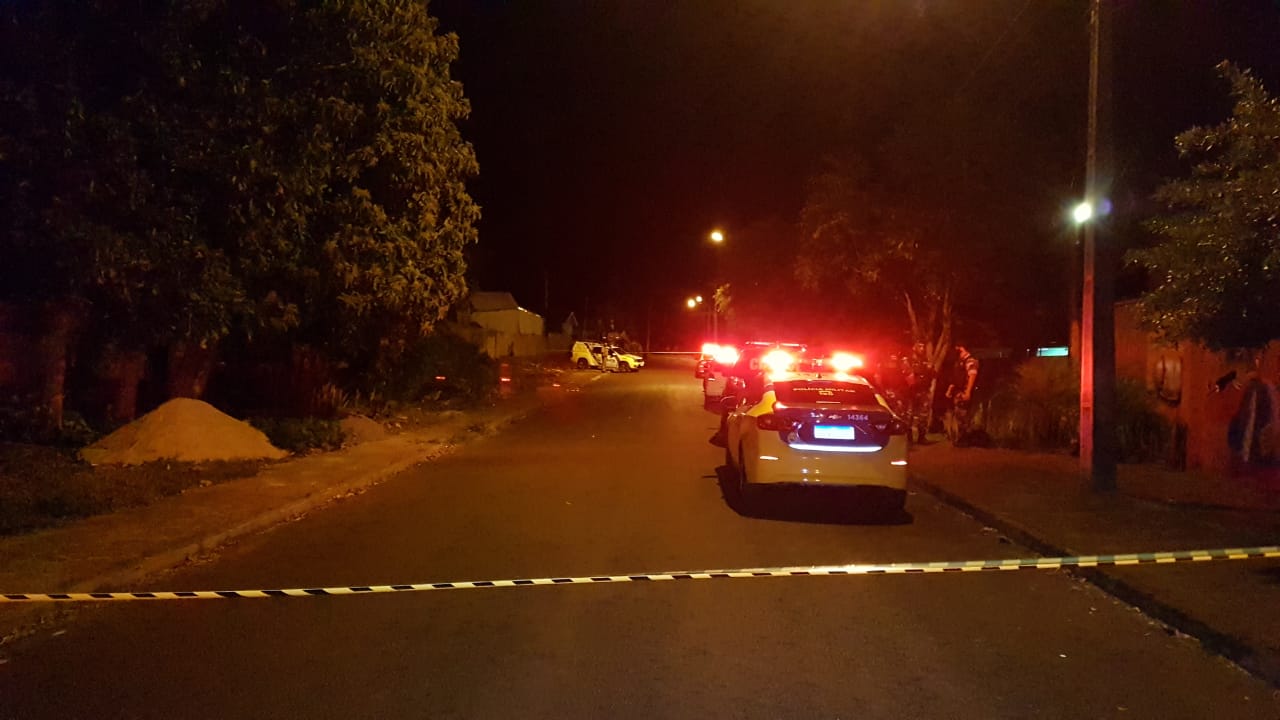 Homem que morreu ao ser baleado, tentava furto no Colégio do Interlagos, afirma PM