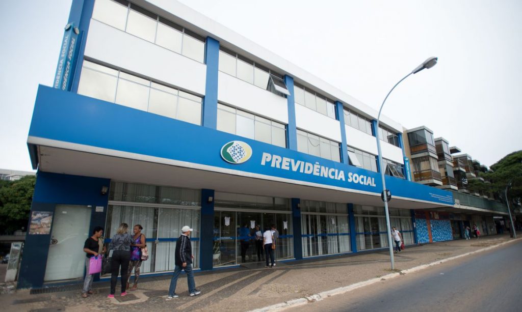 Justiça determina que INSS restabeleça auxílio doença a empregada doméstica que sofreu acidente