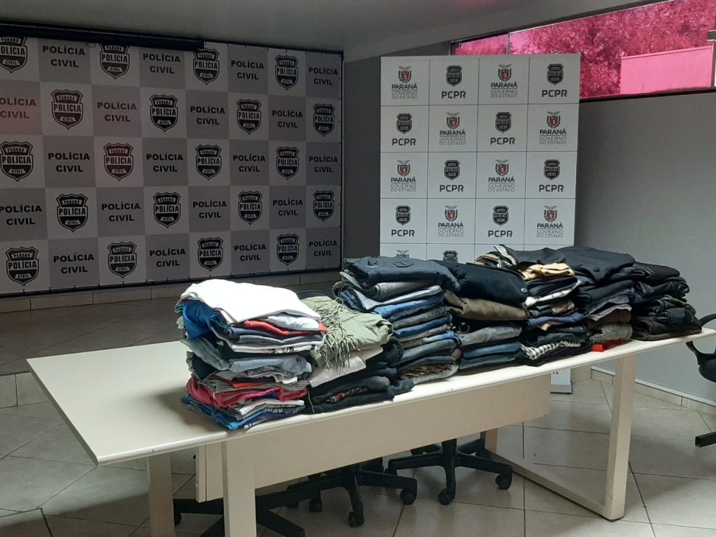 Servidores da Polícia Civil de Cascavel fazem ação social com arrecadação e doação de roupas