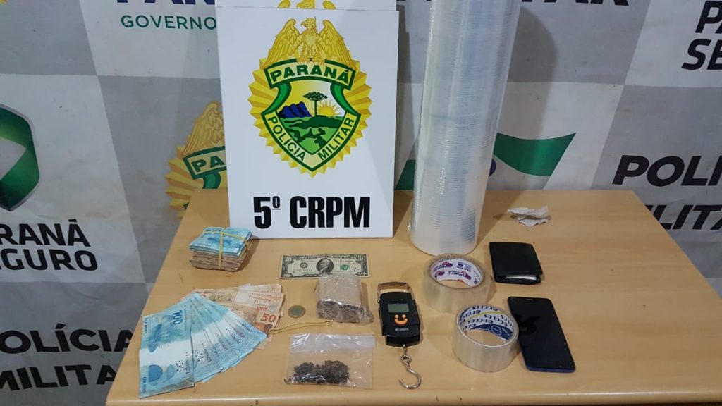 Policiais militares do 5º CRPM detém indivíduo com maconha e mais de R$ 10 mil em dinheiro