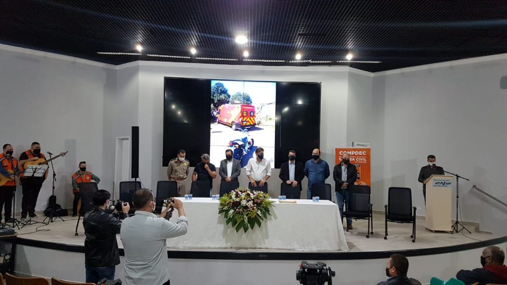 Brigadistas da Defesa Civil e Guardas recebem certificação em solenidade