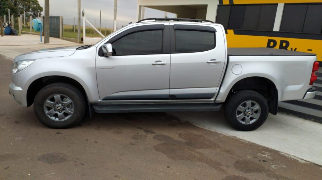 Caminhonete S10 com placas adulteradas é apreendida pela PRE em Iporã