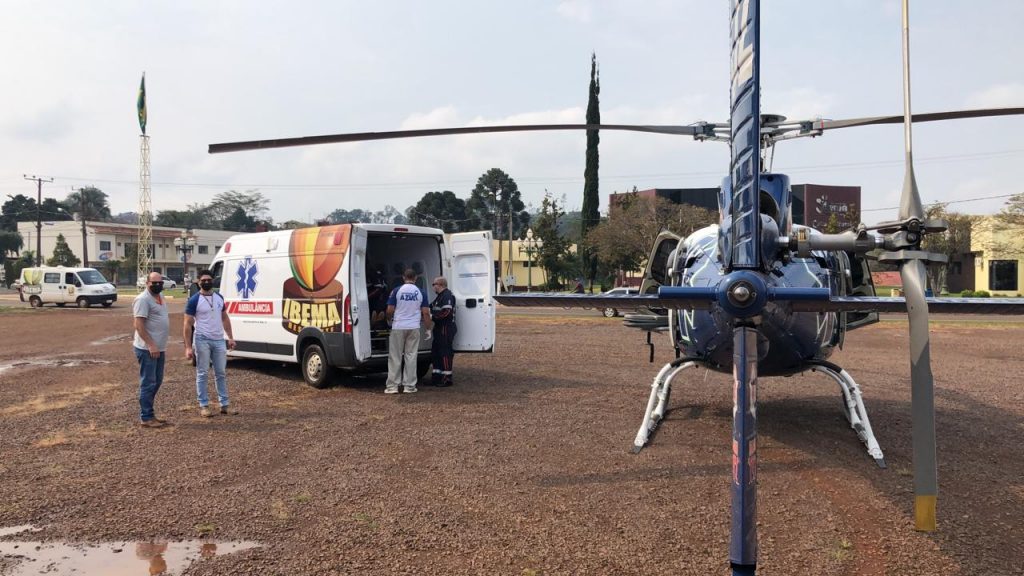 Mulher de 62 anos é trazida de helicóptero a Cascavel ao sofrer infarto