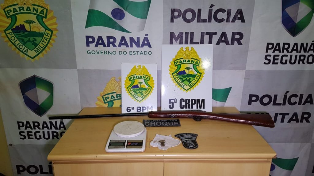 Choque apreende espingarda, maconha e detém dupla, no Parque dos Ipês