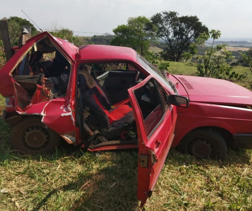 Idosa fica ferida em colisão na PR-090, em Assaí