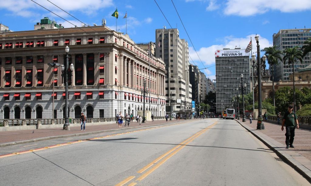 Faturamento no comércio varejista deve fecha o ano em queda