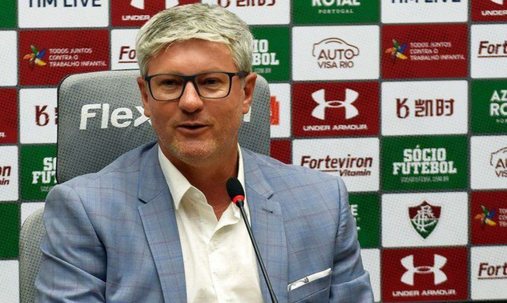 Odair Hellmann comanda Fluminense contra o Bragantino nesta quarta