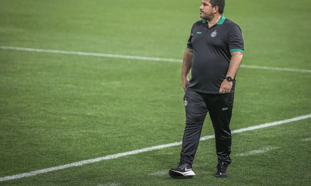 Coritiba demite técnico Barroca, apos quarta derrota consecutiva