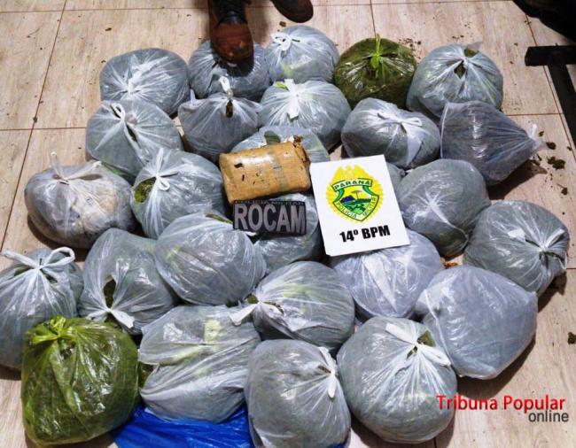 ROCAM localiza e apreende cerca de 30 kg de maconha em área de mata no Centro de Foz Imagem referente a ROCAM localiza e apreende cerca de 30 kg de maconha em área de mata no Centro de Foz