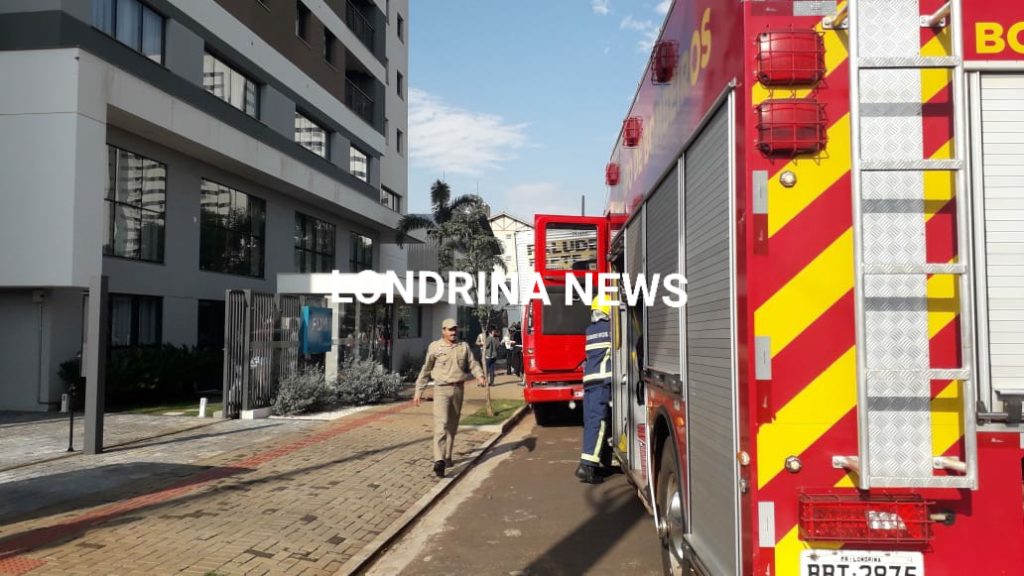 Fogo em eletrodoméstico dentro de apartamento mobiliza Corpo de Bombeiros em Londrina