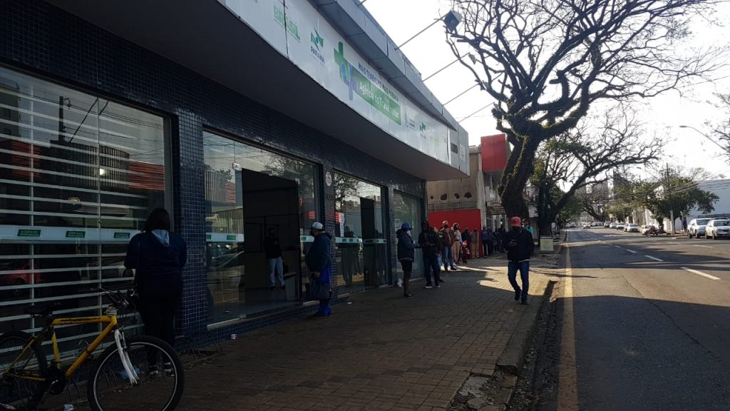 Não haverá expediente da Agência do Trabalhador na segunda e terça-feira
