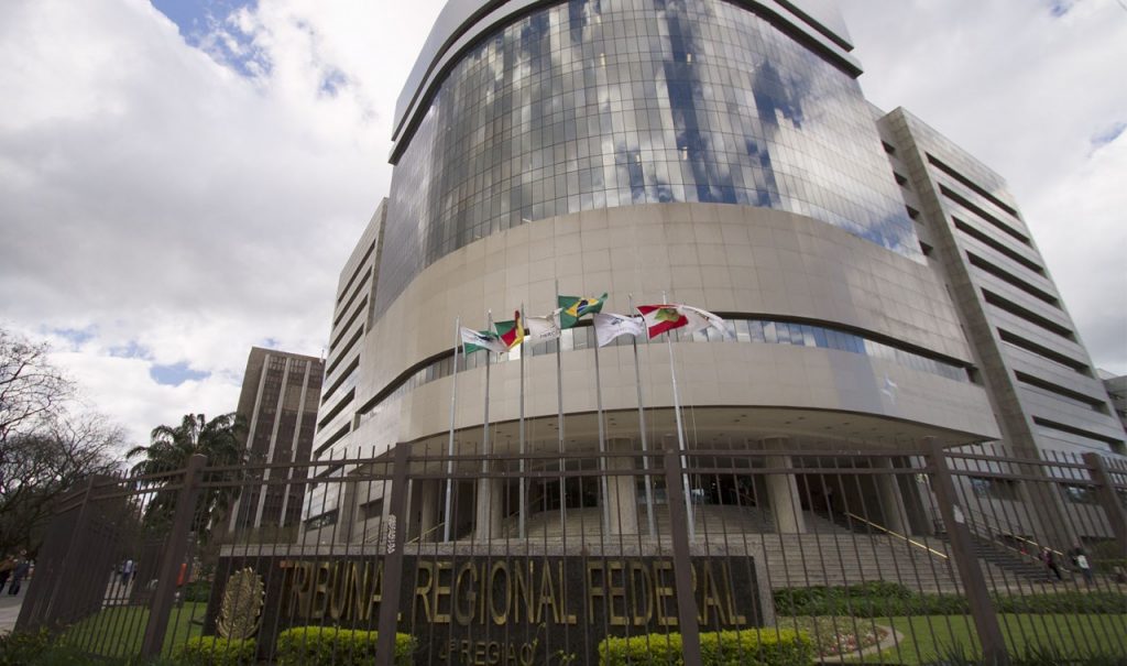 Tribunal nega recurso da AGU e mantém liminar autorizando entrada de médica argentina e filho menor de idade no Brasil