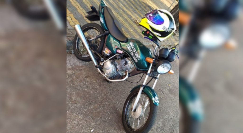 Motocicleta Honda CG Titan foi furtada de garagem de casa no Bairro Brasmadeira Motocicleta Honda CG Titan foi furtada de garagem de casa no Bairro Brasmadeira