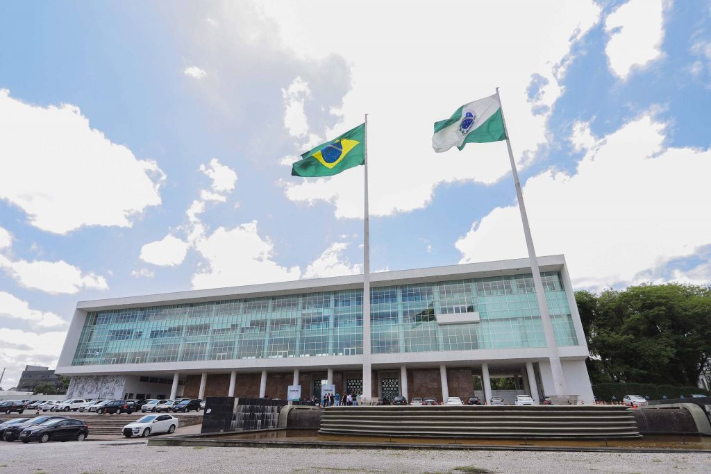 Lei que equaliza a força de trabalho nas duas instâncias da Justiça estadual é sancionada