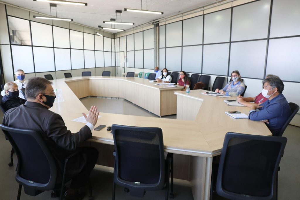 Reunião discute futuro do contrato do lixo em Cascavel