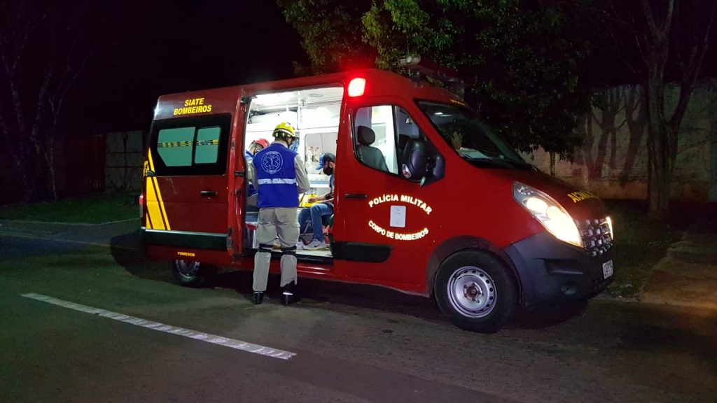 Homem de 27 anos fica ferido em acidente no Bairro Alto