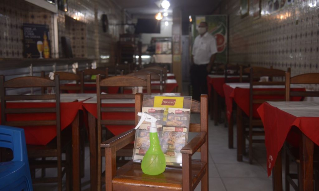 Sebrae: 7% dos bares e restaurantes fecharam devido à pandemia