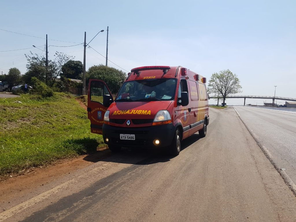 Pneu de moto estoura e homem fica ferido na rodovia 467