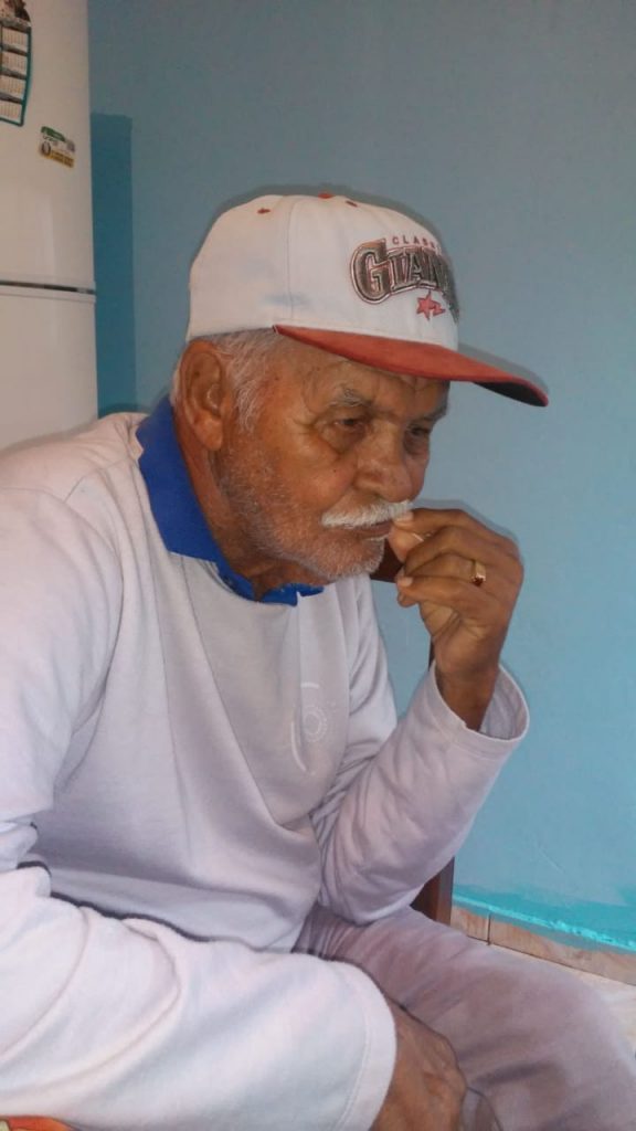 Com Alzheimer, idoso de 77 anos desaparece no Santa Felicidade e familiares pedem ajuda