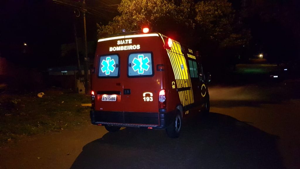 Ciclista é socorrido ao sofrer queda no Bairro Santo Onofre
