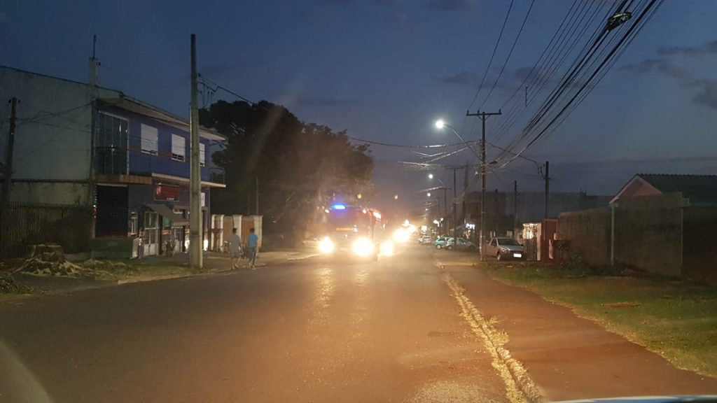 Suposto incêndio ambiental mobiliza Bombeiros ao Guarujá