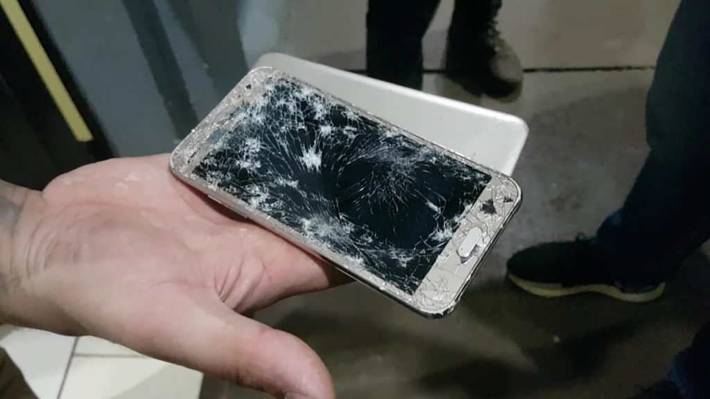 Trio é detido após roubar celular e agredir pedestre no Bairro Turisparque