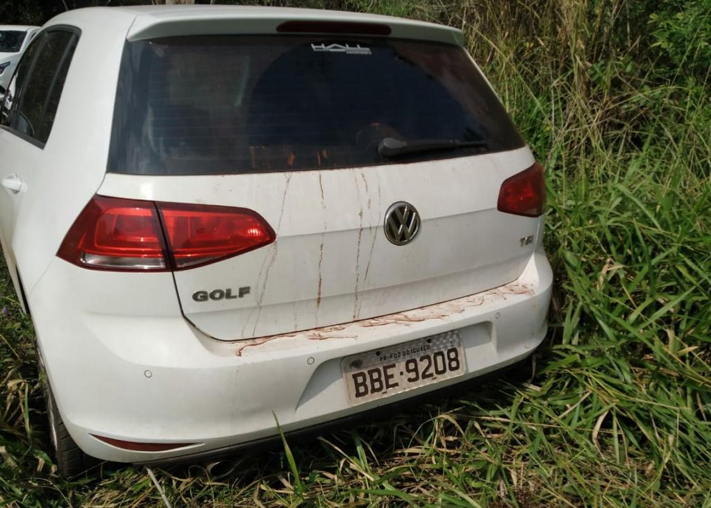 Golf que havia sido roubado é localizado pela Polícia Civil