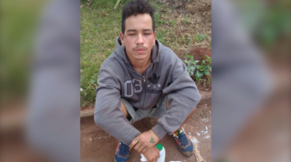 Abner Cristhian Teixeira Lopes, de 16 anos está desaparecido e mãe pede ajuda para localizá-lo