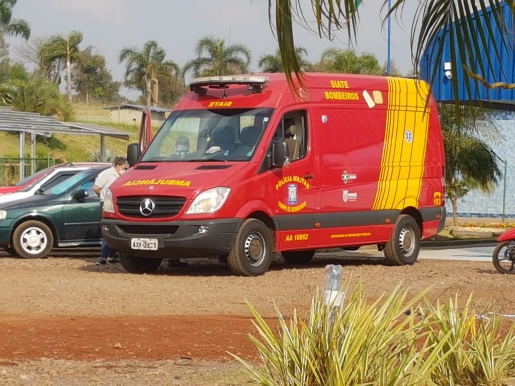 Vítima de queda é socorrida nas proximidades do Aeroporto de Cascavel