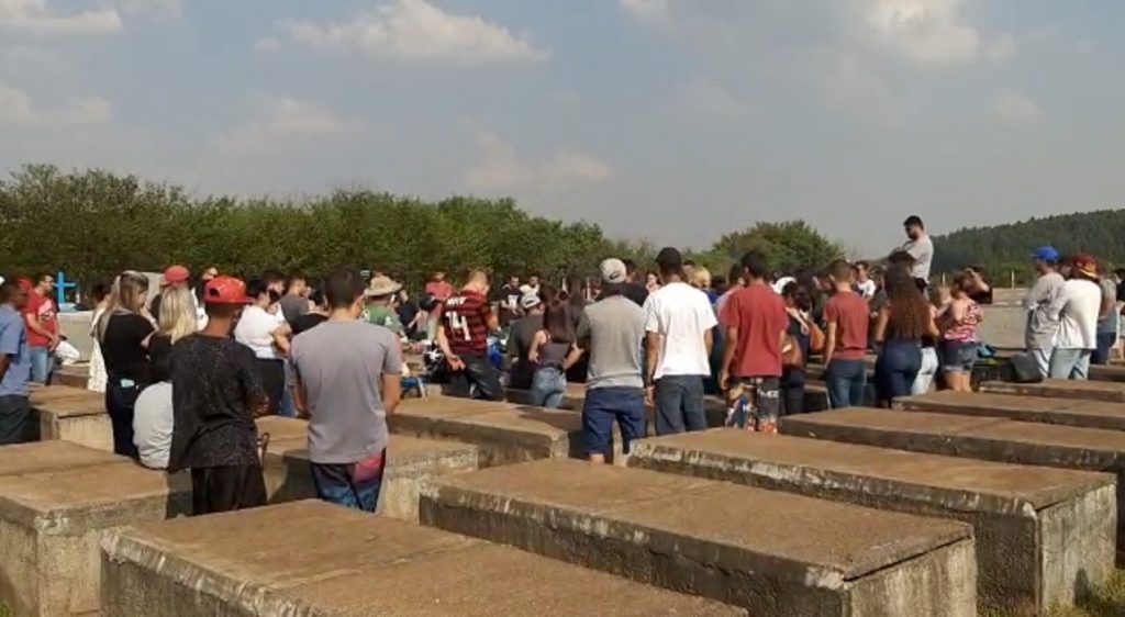 Clima de tristeza marca despedida a Welison Ramos de 23 anos