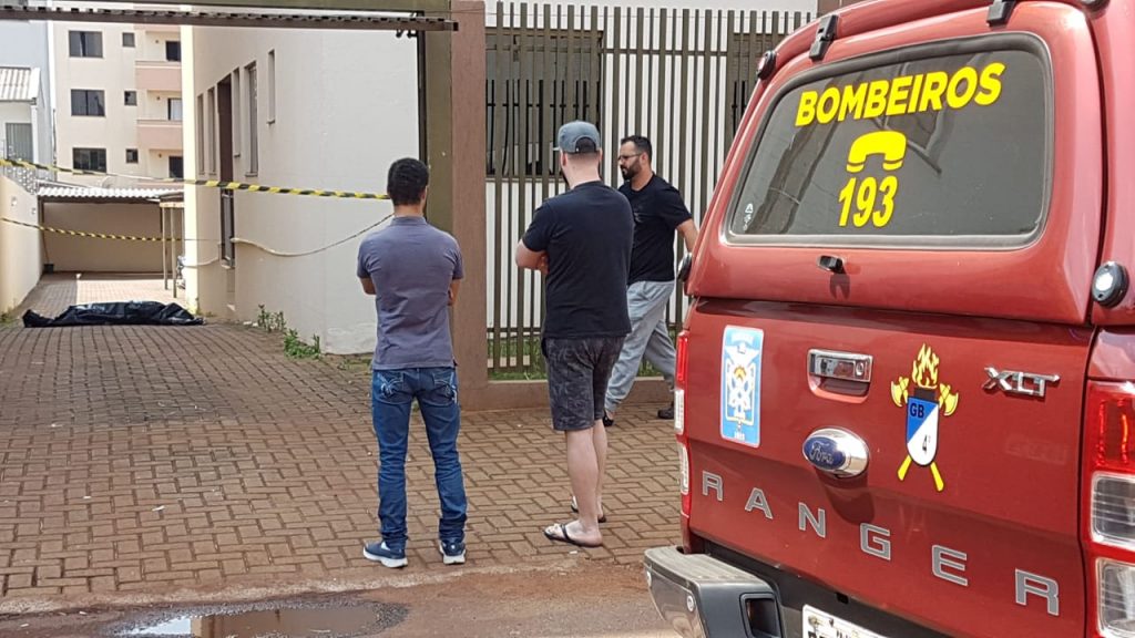 Jovem que morreu ao cair de prédio no Jardim Santo Inácio era estudante de Medicina