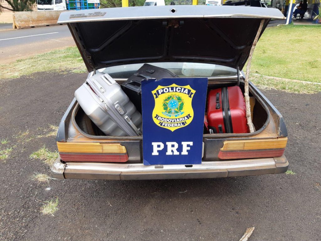 Del Rey é apreendido com cigarros contrabandeados na BR-277
