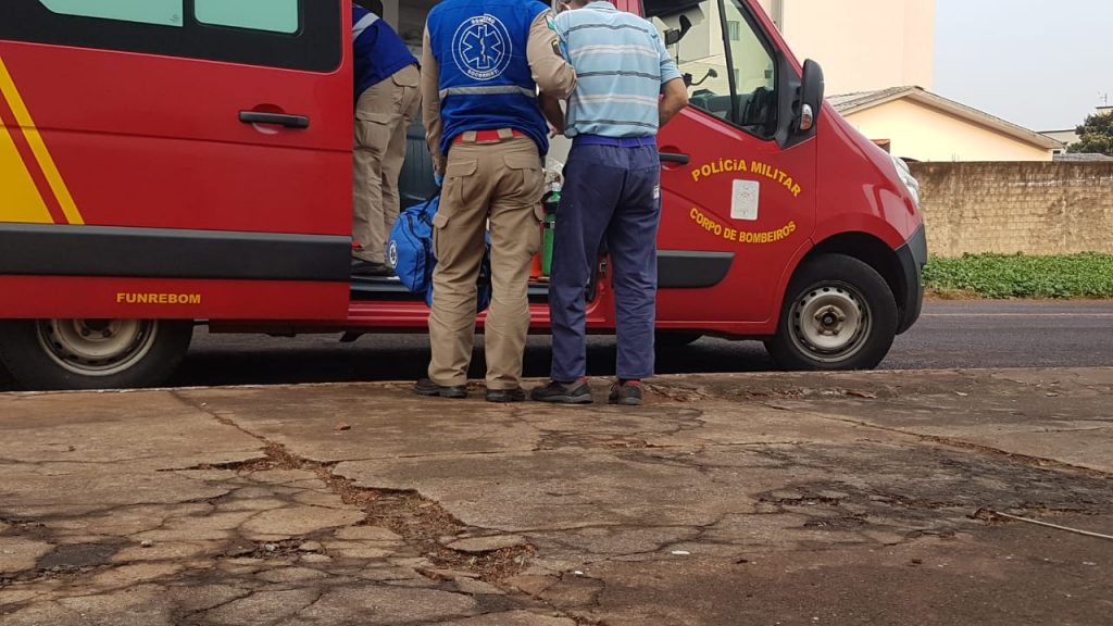 Idoso é socorrido ao sofrer acidente com máquina em Panificadora