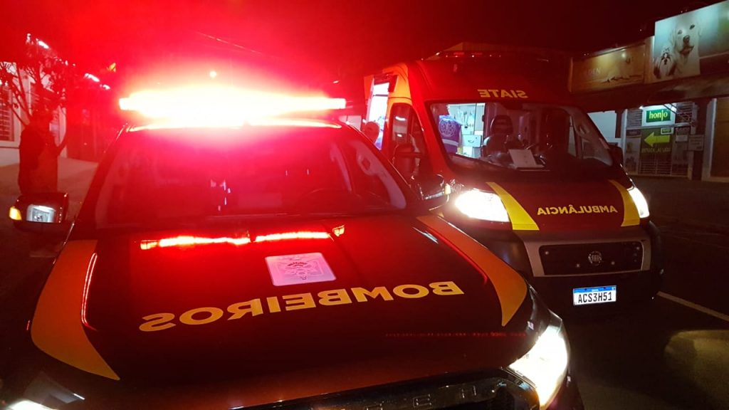 Homem sofre mal súbito e precisa ser socorrido na Av. Carlos Gomes